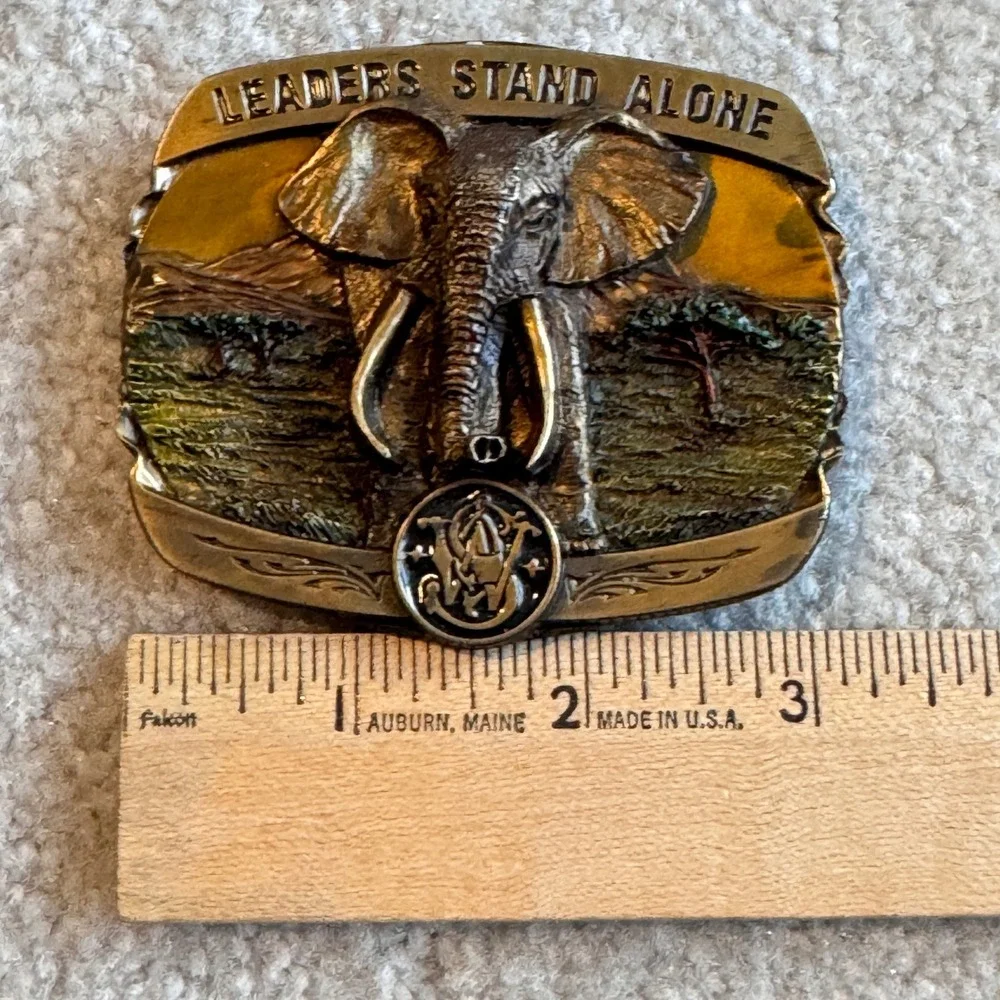 Vintage Smith & Wesson Leaders Stand Alone Elephant Belt Buckle 1997 USA